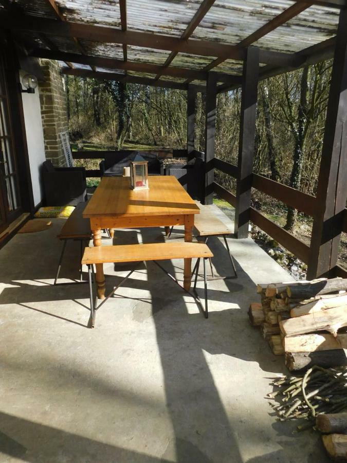 Chalet Des Pins D'Autriche Comblain-Fairon Exterior foto